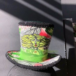 Top hat for tea parties, Halloween...